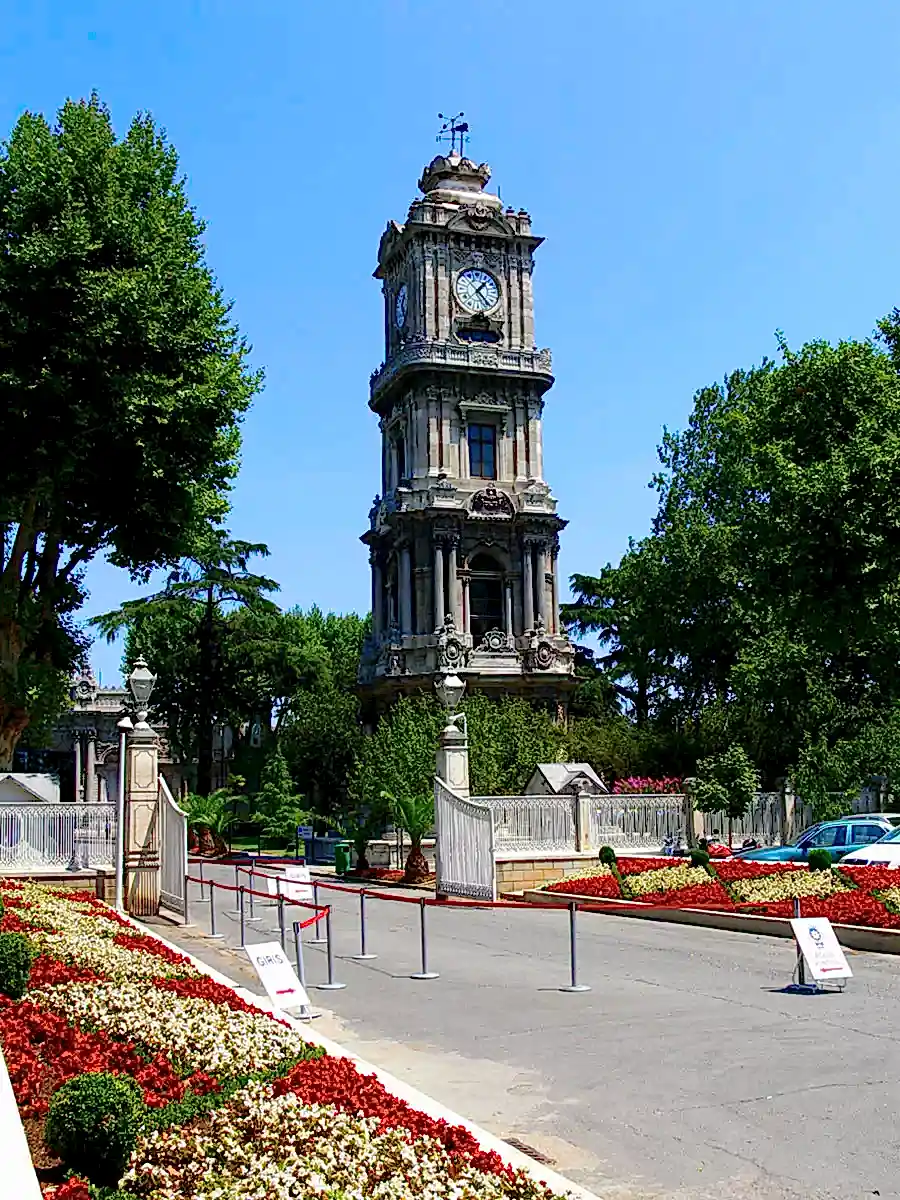 Dolmabahçe Palace And Bosphorus Cruise