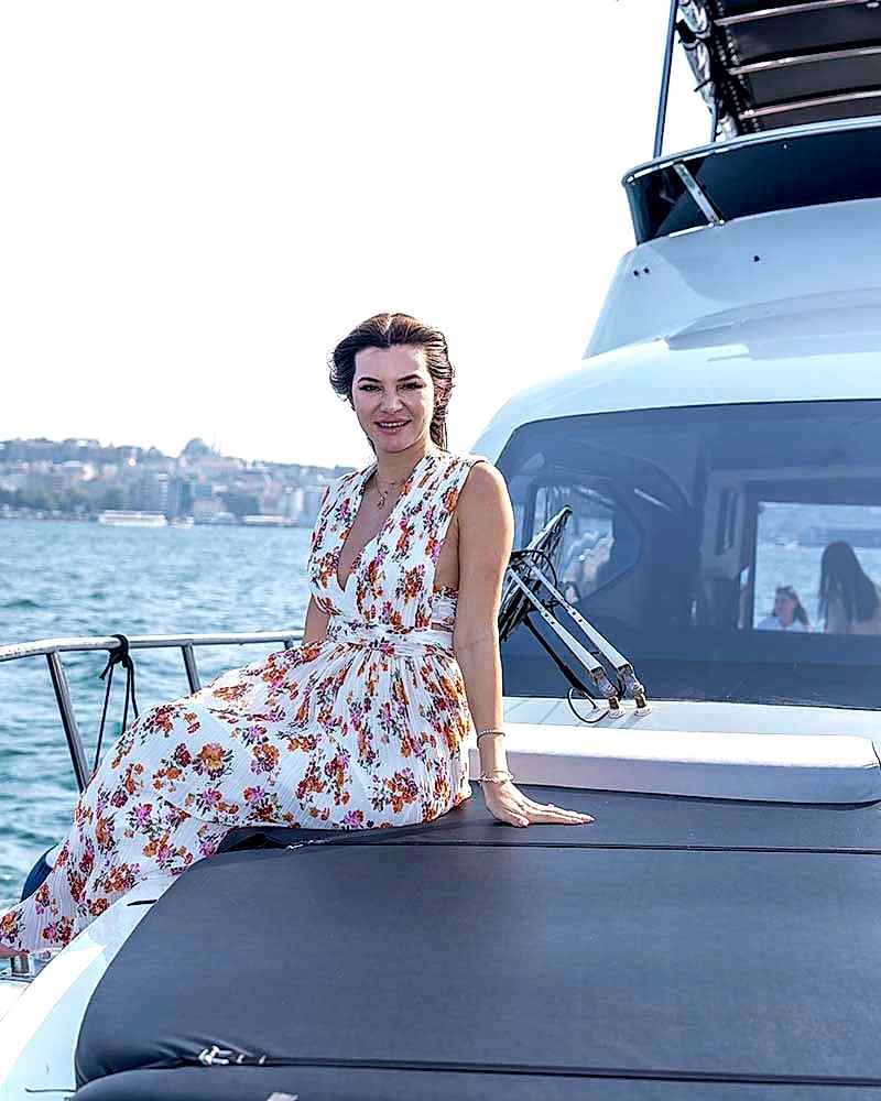 Bosphorus Sightseeing Yacht Cruise